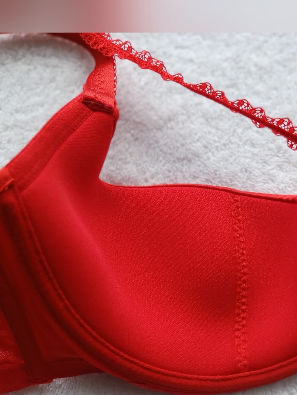 Savage X Fenty Sexy Satin Red Lace-Trim Underwire Bra, Size 42D - Picture 13 of 16